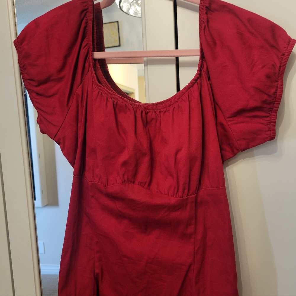 Pinup Couture peasant top 2X. Curved bustline 2x